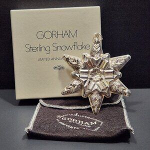1970 Gorham Sterling Silver Snowflake Ornament 1st Edition W/Original Box